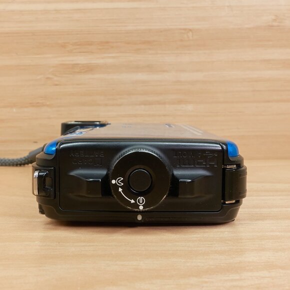 Nikon Coolpix AW110 / 16MP / Waterproof 18m / Shockproof / Full HD / GPS / Blue - Picture 5 of 10